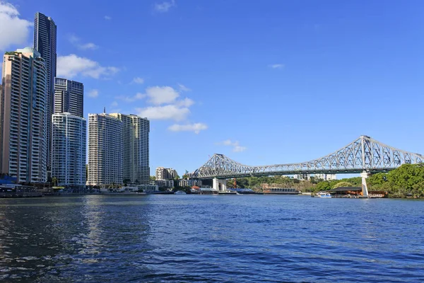 Brisbane Aus Dec 2018 Ferry Boats Sail Story Bridge Longest — Stock Photo, Image