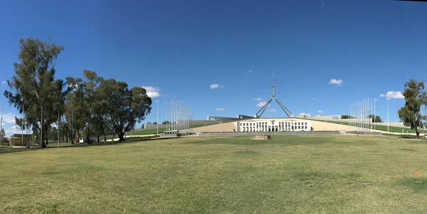 Australiska parlamentet i Canberra — Stockfoto