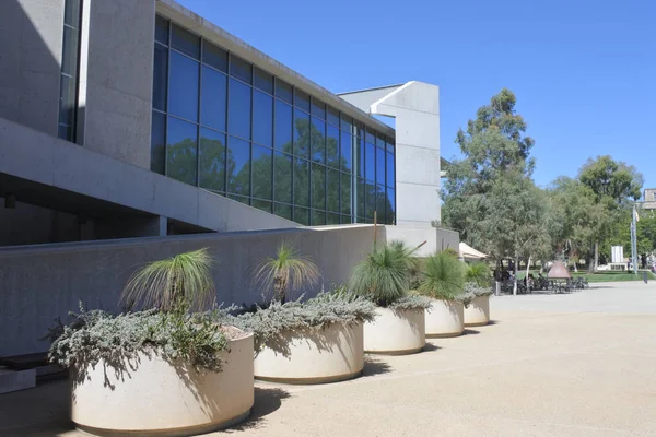 澳大利亚国家美术馆在堪培拉澳大利亚首都泰尔 — 图库照片