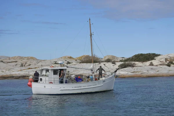 Barco de pesca em Bicheno Tasmânia Austrália — Fotografia de Stock