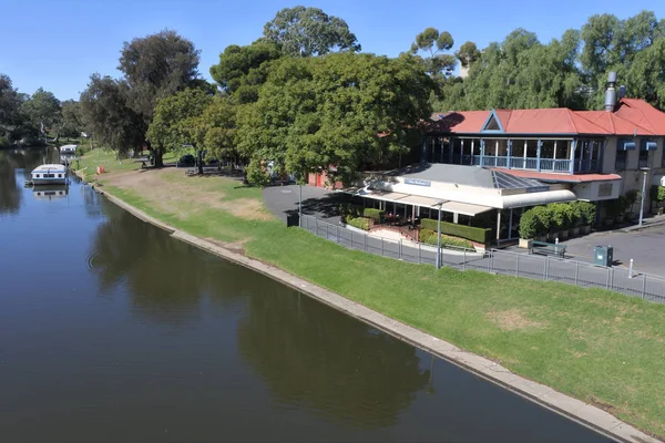 Luchtfoto van de rivier de Torrens in Adelaide South Austra — Stockfoto