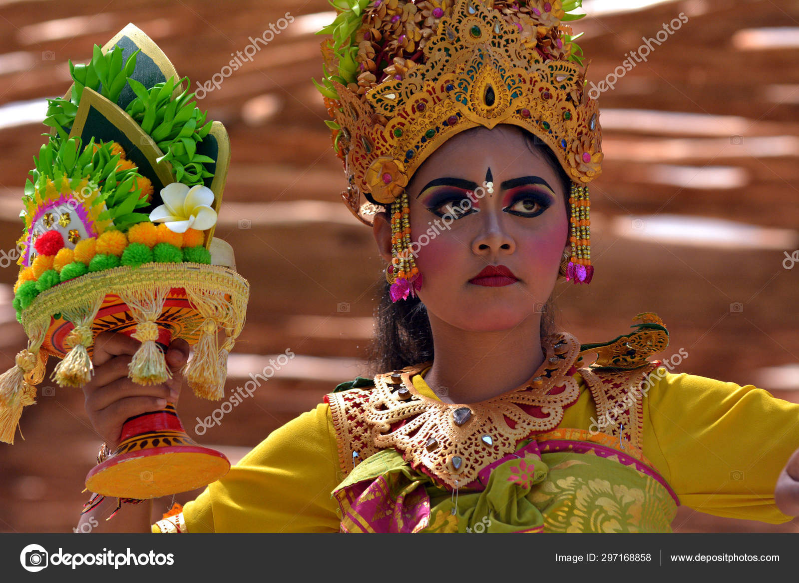 Balinese Woman Dancing Tari Pendet Dance In Bali Indonesia Stock Photo By C Lucidwaters 297168858