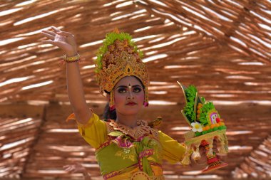 Bali Endonezya Tari Pendet Dans Bali kadın dans