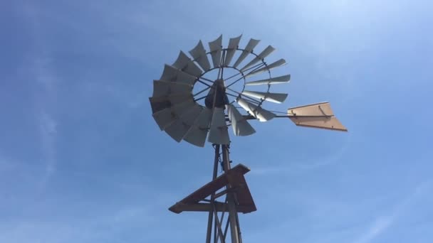 Old Windmill Central Australia Outback — Stock Video