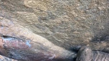 Avustralya 'nın kuzeyindeki Kakadu Ulusal Parkı' ndaki Burrungkuy Nourlangie rock sanat sahasında Aborjin Rock Resimleri