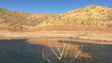 Kimberley Batı Avustralya 'daki Argyle Ord Nehri Barajı manzarası