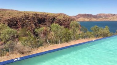 Kimberley Batı Avustralya 'daki Argyle Ord Nehri Barajı manzarası
