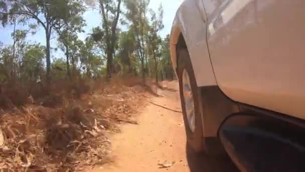 オーストラリア北部のリッチフィールド国立公園の失われた都市への車の視点 — ストック動画