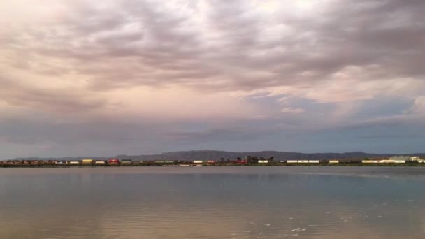 Dramático Atardecer Sobre Entrada Con Flinders Ranges Fondo Port Augusta — Vídeo de stock