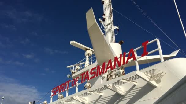 Melbourne Mar 2019 Spirit Tasmania Enter Port Devonport Tasmania Super — стоковое видео