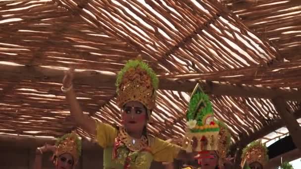 巴厘岛舞 Balinese Dance 是印度尼西亚巴厘岛的巴厘岛人宗教和艺术表达的一个古老传统 — 图库视频影像