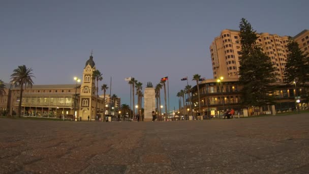 Adelaide Mar 2019 Time Lapse Moseley Square Glenelg Town Hall — Vídeo de stock