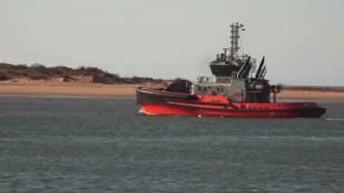 Port Hedland Pilbara Liman İdaresi Batı Avustralya 'da römorkör sürüyor.
