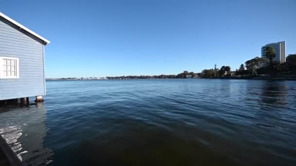 Panning Landschap Uitzicht Blue Boat House Perth West Australië — Stockvideo