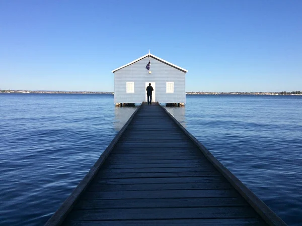 Hombre Australiano Visitando Blue Boat House Perth Australia Occidental —  Fotos de Stock