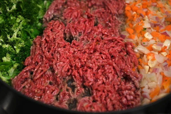 Raw Beef Mince Fresh Broccoli Onion Carrot Cooking Together Frying — Stock Photo, Image