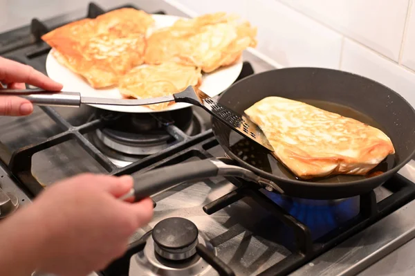 Woman Frying Homemade Tunisian Brik Maghrebi Dish Fry Pan — Stock Photo, Image