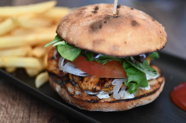 Chicken Burger Served Ketchup Potatoes Chips Wooden Table Close Background — Stock Photo, Image