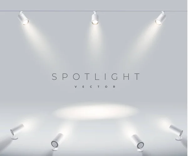 Ställ spotlights realistiska med ljust vitt ljus lysande skede vektor set. Belyst effekt form projektor, projektor för Studio. Minimalistisk lampa i grå färg EPS 10 — Stock vektor