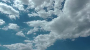 1920 x 1080 25 Fps. çok güzel: beyaz bulutlar gökyüzünde hareket Time Lapse Video.