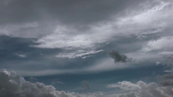 1920X1080 Fps Très Beaux Nuages Déplaçant Dans Ciel Bleu Propre — Video