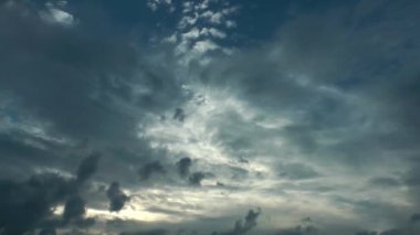 1920 x 1080 25 Fps çok güzel bulutlar mavi hareketli temiz. bulutlu gökyüzü Time Lapse Video.