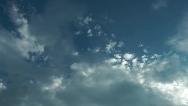 1920X1080 Fps Nubes Muy Bonitas Moviéndose Cielo Azul Limpio Nublado — Vídeos de Stock