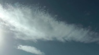 1920 x 1080 25 Fps. çok güzel bulutlarda mavi temiz gökyüzü Time Lapse Video.