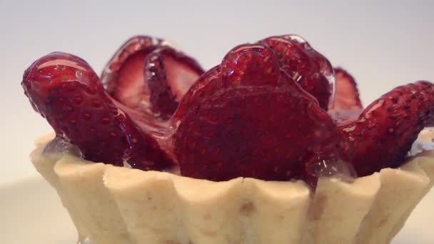 草莓杯蛋糕转桌视频 — 图库视频影像