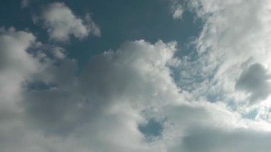 1920 x 1080 25 Fps. çok güzel bulutlarda mavi temiz gökyüzü Time Lapse Video.