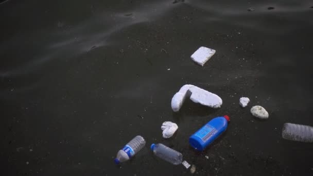 Déchets Ordures Flottant Surface Eau Pollution Eau Avec Des Ordures — Video