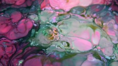 Ağır çekim makro soyut desen sanatsal kavram petrol yüzey sanat tasarım sıçramasına yüzey sıvı boya hareketli