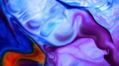Renkli Kaos Mürekkebi Sıvı Türbülans Hareketinde Yayıldı 
