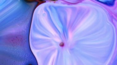 Renkli Kaos Mürekkebi Sıvı Türbülans Hareketinde Yayıldı 