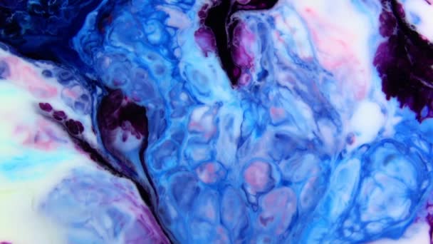 Propagation d'encre de chaos colorée dans le mouvement de turbulence liquide 