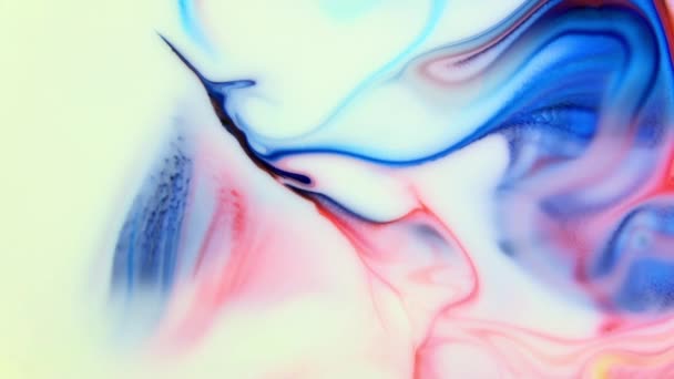 Propagation d'encre de chaos colorée dans le mouvement de turbulence liquide 