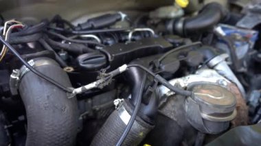 Bir Araba Motorunun Parçalarının Doli Çekimi