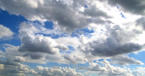 Sonbahar Yağmurlu Gökyüzü Bulutları Temiz Kümülüs Yağmuru Bulutları Hareketi — Stok video