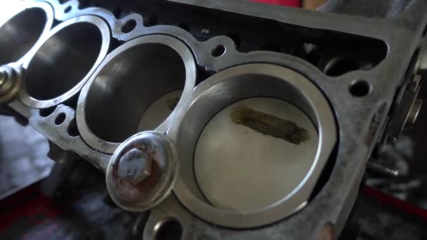 Zeer Mooie Dolly Shot Van Car Engine Block Beelden — Stockvideo