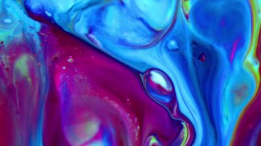 Bu stok videosu sıvı gıda renklerine eklenen sütü içeriyor ve yavaş kaotik şablon değişimine neden oluyor. Sunumlar, projeksiyon haritalama, hareket grafik tasarımı ve benzeri şeyler için arka plan olarak biraz metin ve kullanabilirsiniz.