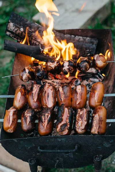 Barbecue Saucisses Sur Barbecue Grill — Photo