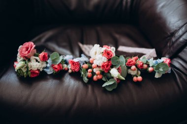 gelinler için düğün çiçekleri