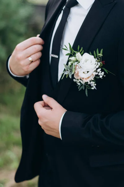 Wedding Details Groom Costume Buttonhole Outdoors — Stock Photo, Image