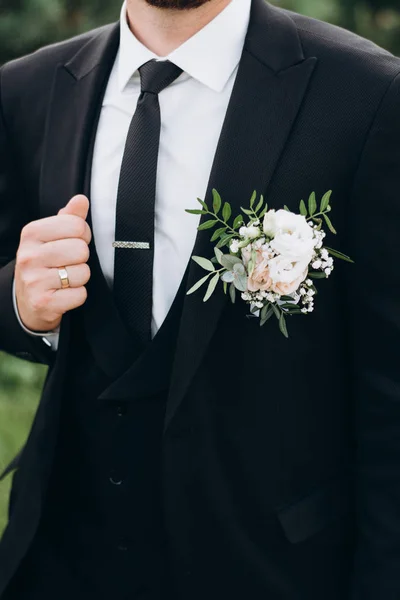 Wedding Details Groom Costume Buttonhole Outdoors — Stock Photo, Image