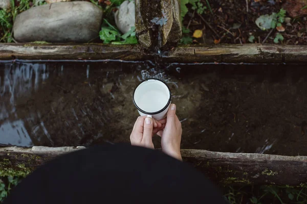 Woman Hat Taking Water Forest Hiking Trip Camping — Stock Photo, Image