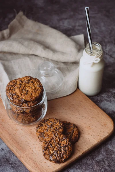 Glass Fresh Milk Homemade Chocolate Chips Cookies Wooden Table Breakfast — Stock Photo, Image