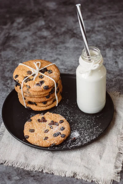Glass Fresh Milk Homemade Chocolate Chips Cookies Gray Table Breakfast — Stock Photo, Image