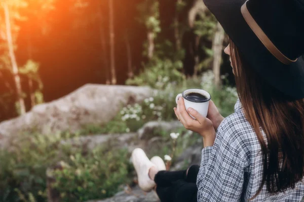 Beautiful Girl Hat Drinks Coffee Top Mountain Enjoying Sunrise Concept — Stock Photo, Image