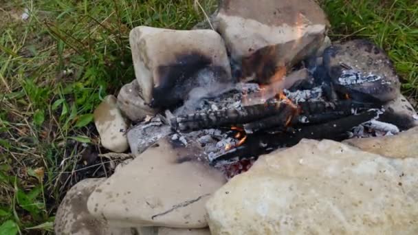 Fogata Otoño Tiempo Aire Libre Concepto Aventura Vacaciones Activas Senderismo — Vídeo de stock