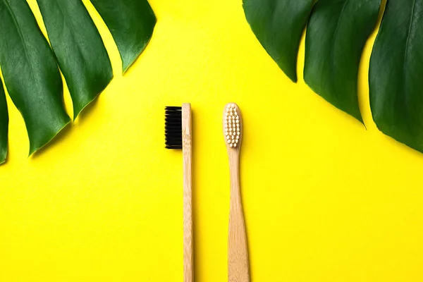 Teeth Hygiene Flat Lay Composition Two Wooden Bamboo Eco Friendly — Stock Photo, Image
